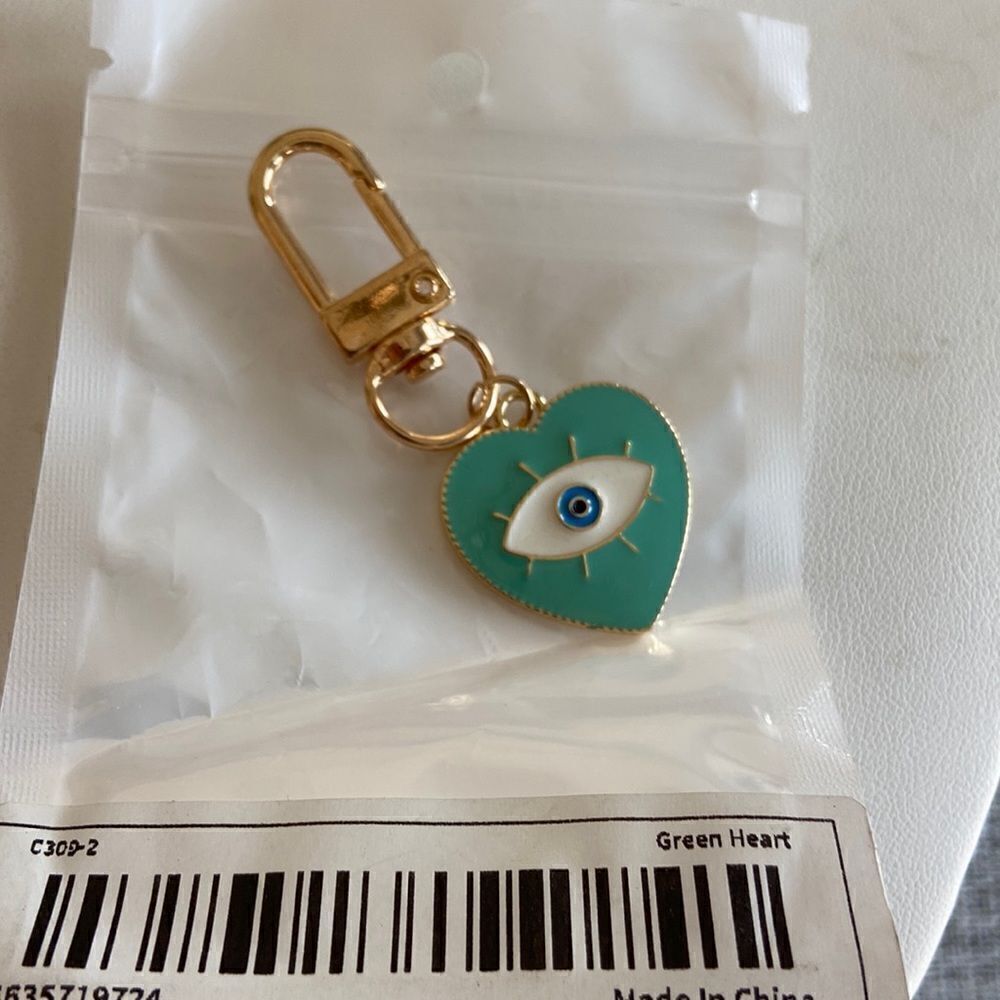 Fashion jewelry key holder Evil eye 🧿 enamel heart design